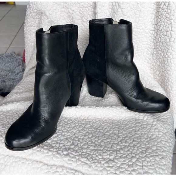 MK Bootie  - Picture 8 of 9
